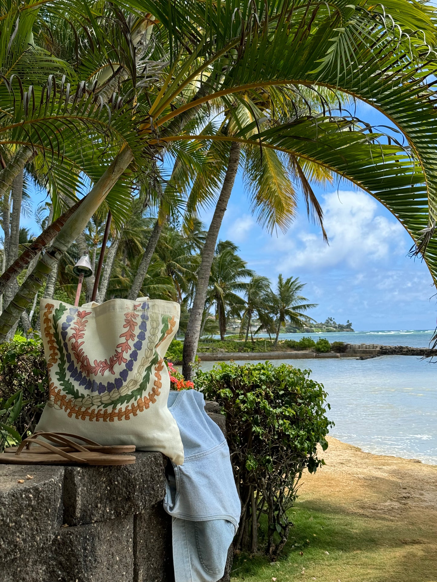 Lots of Leis Tote